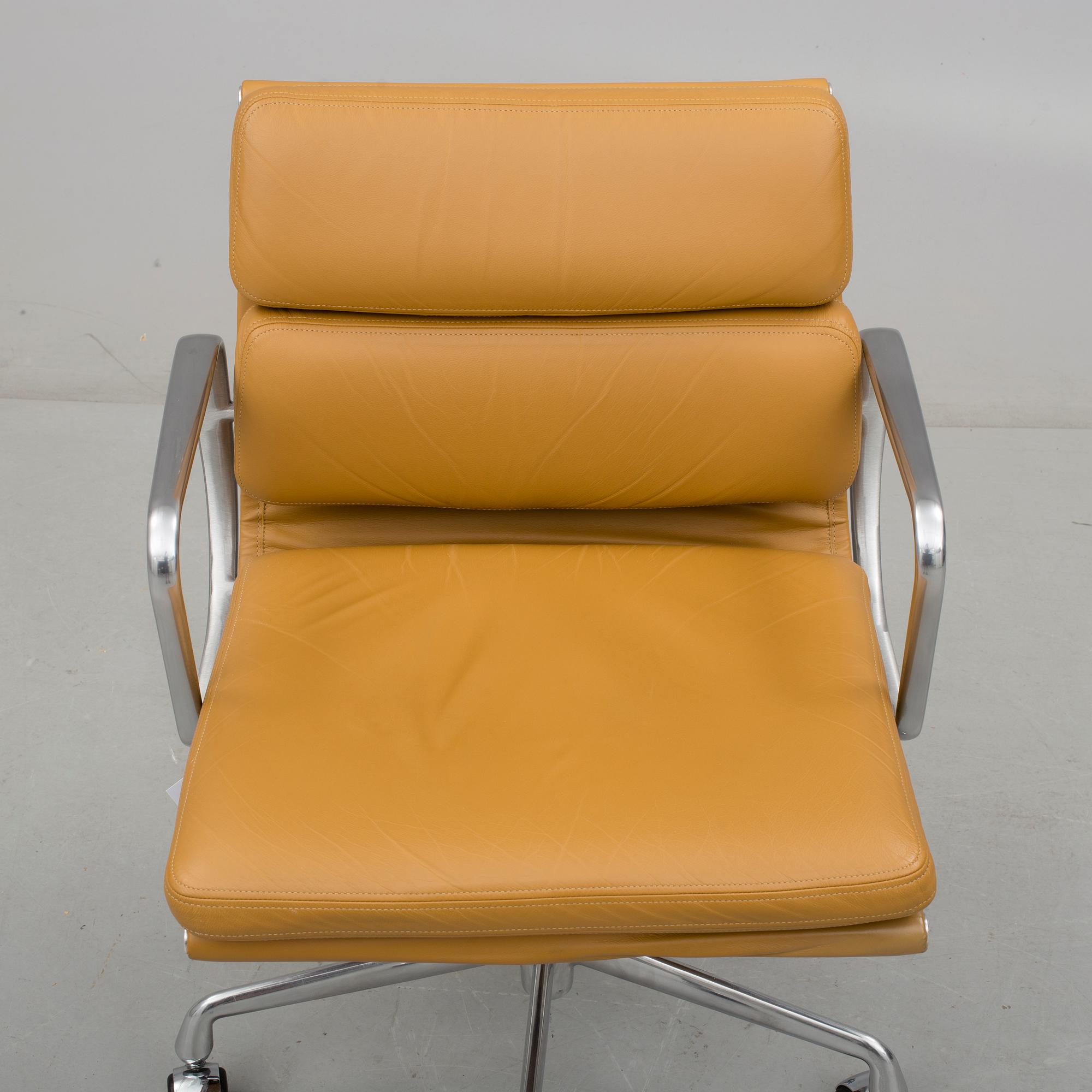 SKRIVBORDSSTOL, "Soft-Pad Chair", Charles & Ray Eames, Herman Miller, USA.
