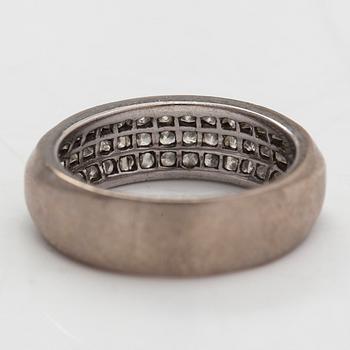 Ring, 18K vitguld med prinsesslipade diamanter ca 1.12 ct totalt. Oulun Koru, 2001.