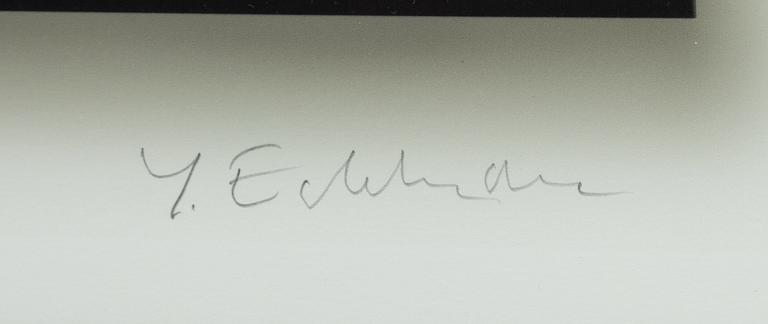 Yrjö Edelmann, "Two parcels in harmonic motion".