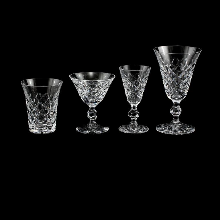 SERVISDELAR, 51 st snarlika, glas, Boda och Kosta, 1900-talets andra hälft.