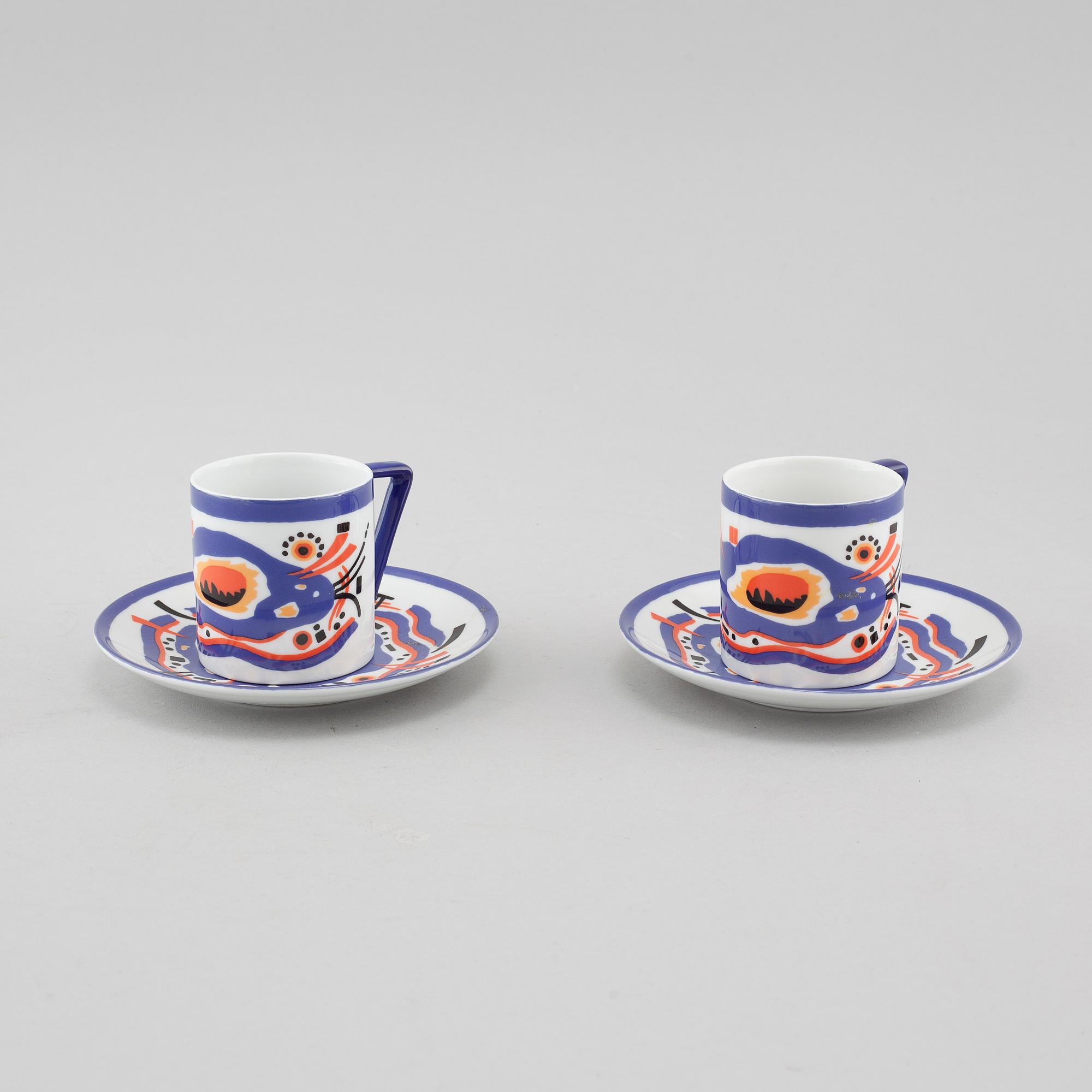 A pair of coffee cups with motiv by Wassily Kandinsky from 21th century.