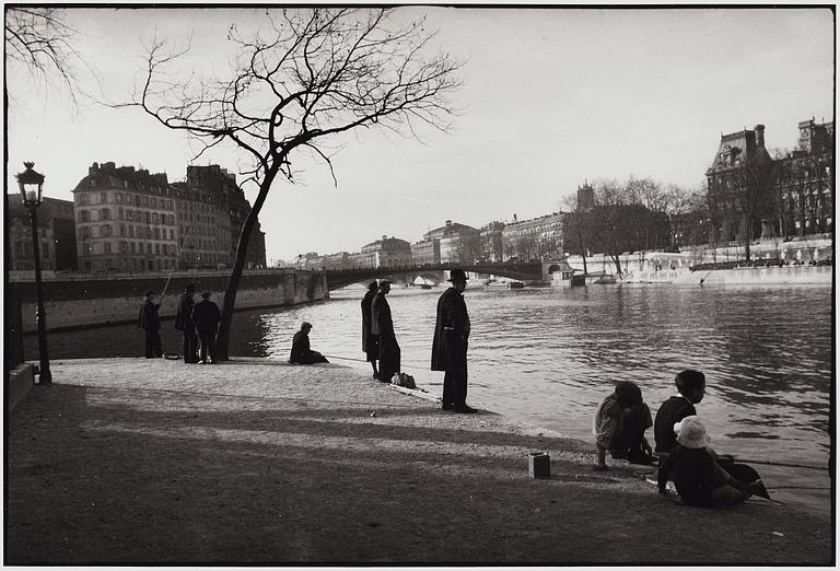 Gisèle Freund, "Ile Saint Louis, Paris, 1933".