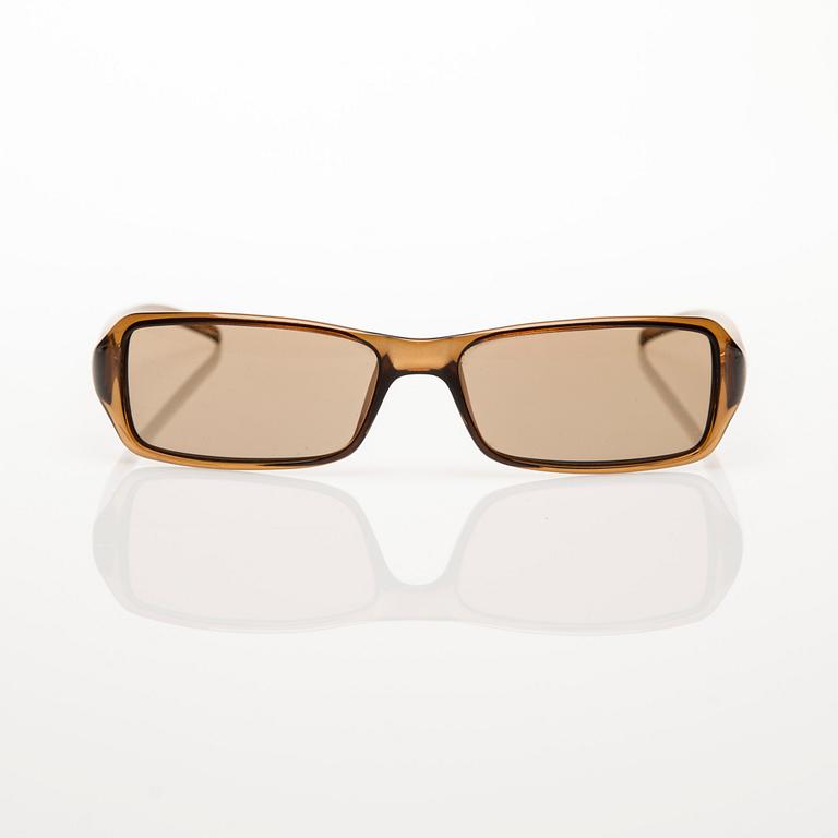 SOLGLASÖGON, Gucci.