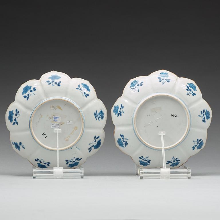 A pair of blue and white dishes, Qing dynasty, Kangxi (1662-1722).