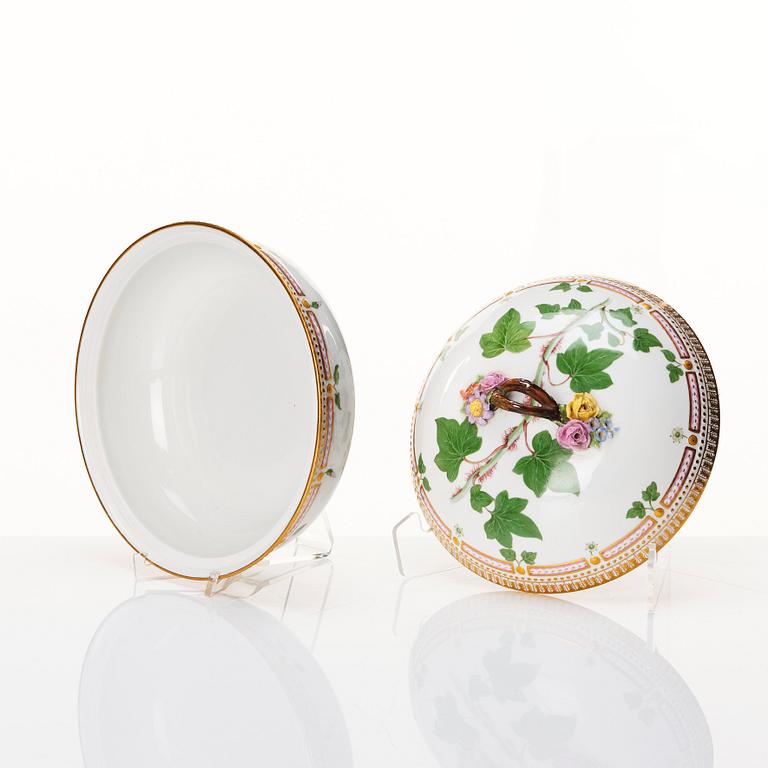 A Royal Copenhagen 'Flora Danica' vegetable tureen with cover, Denmark, early 20th Century.