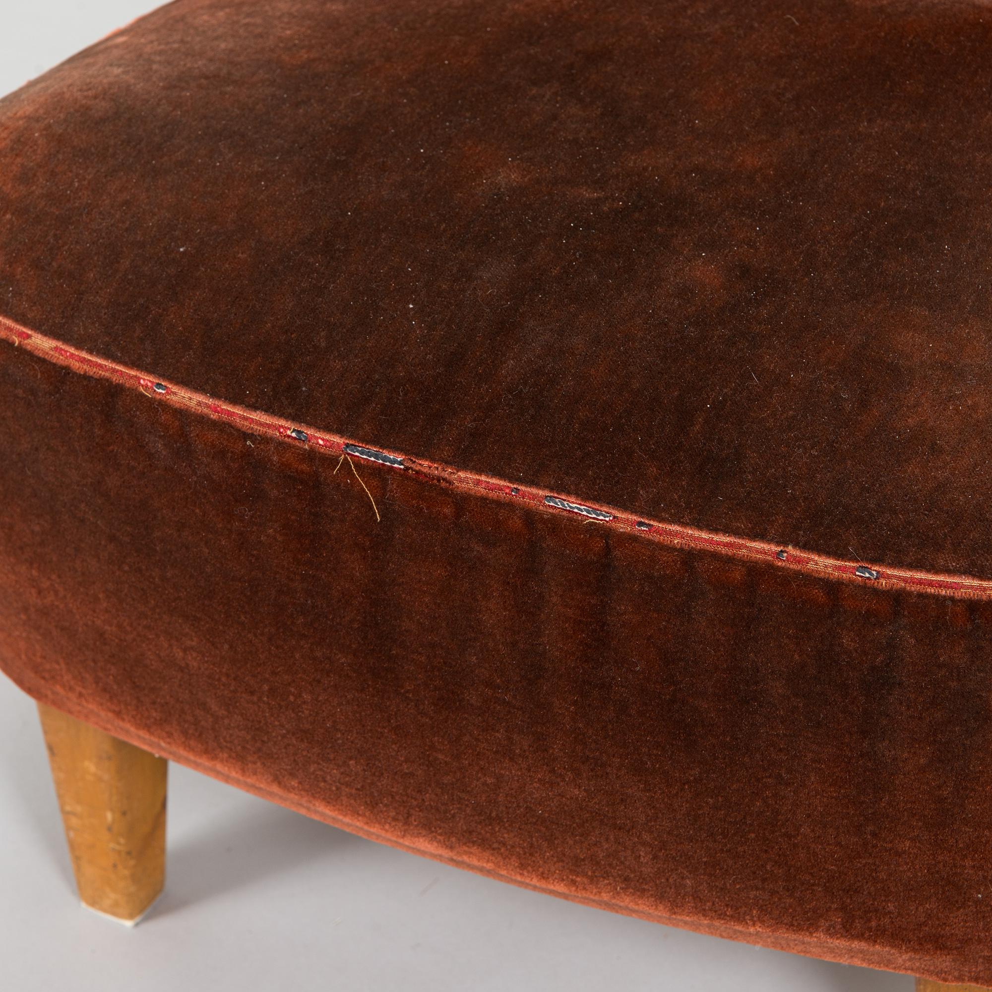 A mid-20th century armchair.