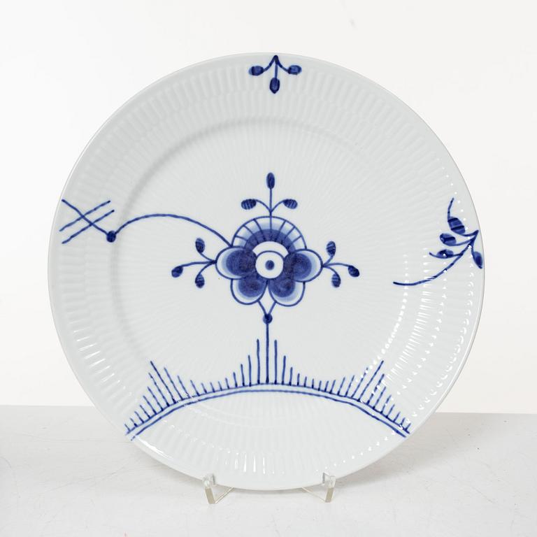 Royal Copenhagen, servisdelar, 27 st, porslin, "Blue Fluted Mega", Danmark.