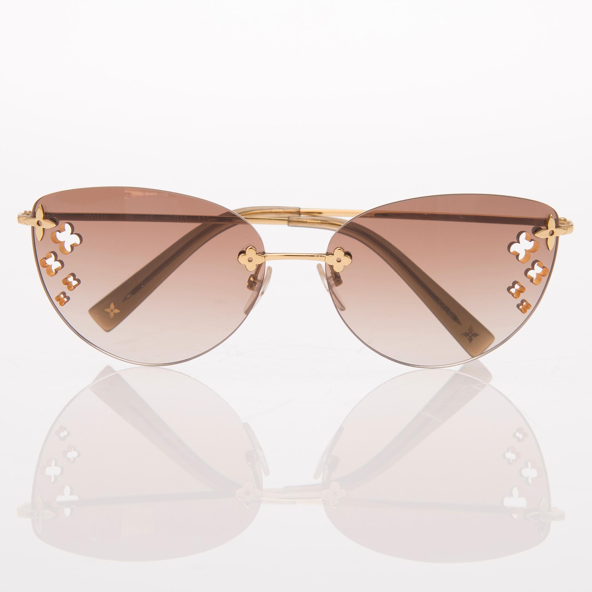 Louis Vuitton Des Mayo Cat Eye Sunglasses Louis Vuitton VUITTON DESMAYO CAT EYE MONOGRAM Z0051U  main image 4