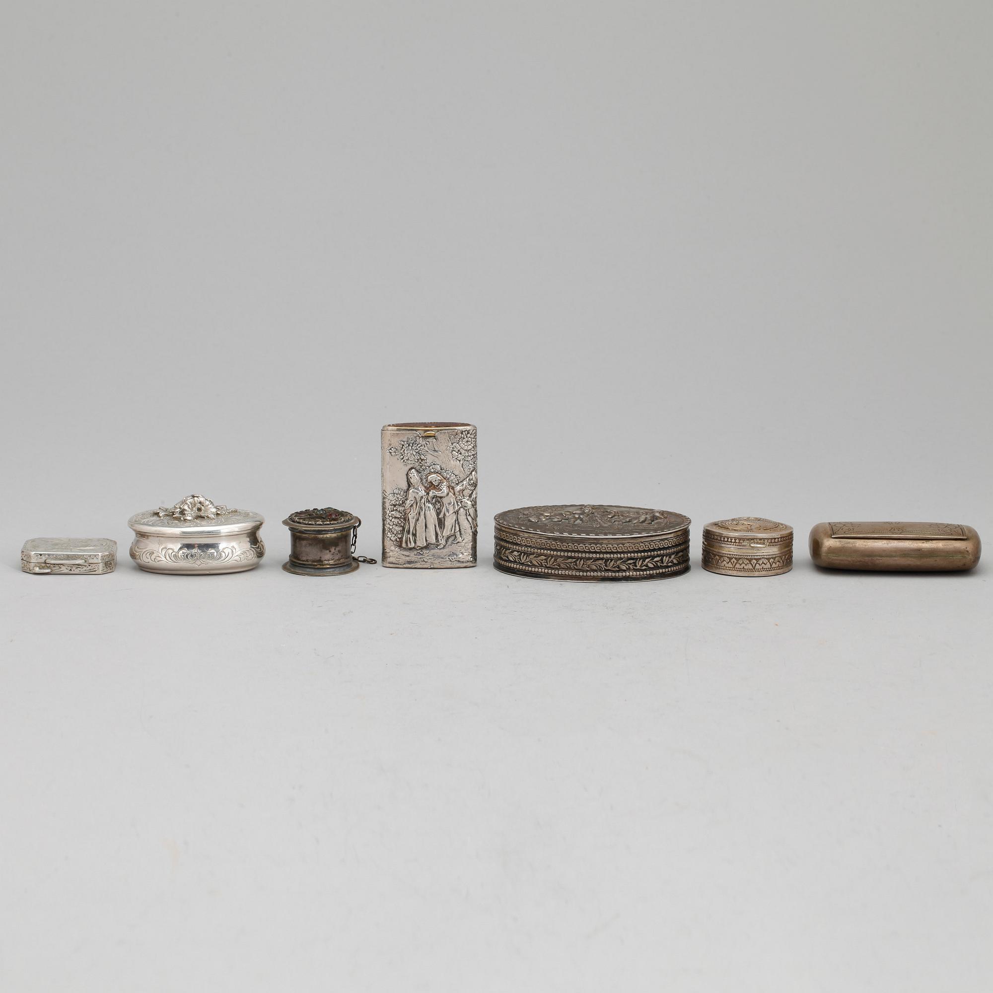DOSOR, 7 stycken, silver, bland annat Sverige, 1800/1900-tal. Total vikt ca 324 gram.