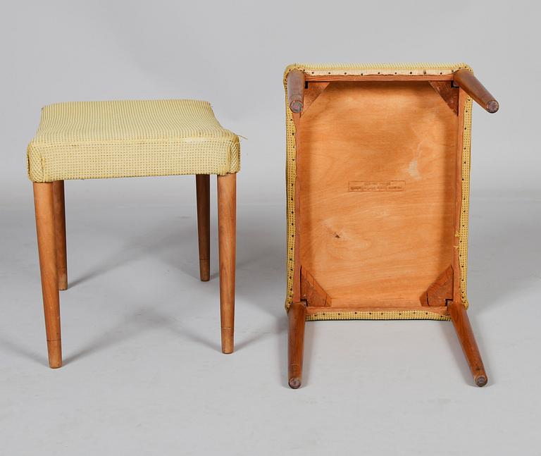 PALLAR, 1 par, Oman jun's Möbelfabrik, Danmark, 1900-talets andra hälft.