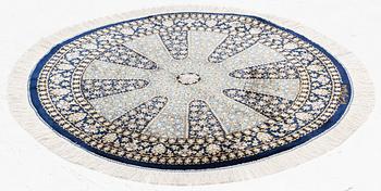 Rug, Ghom, signed, diameter 80 cm.