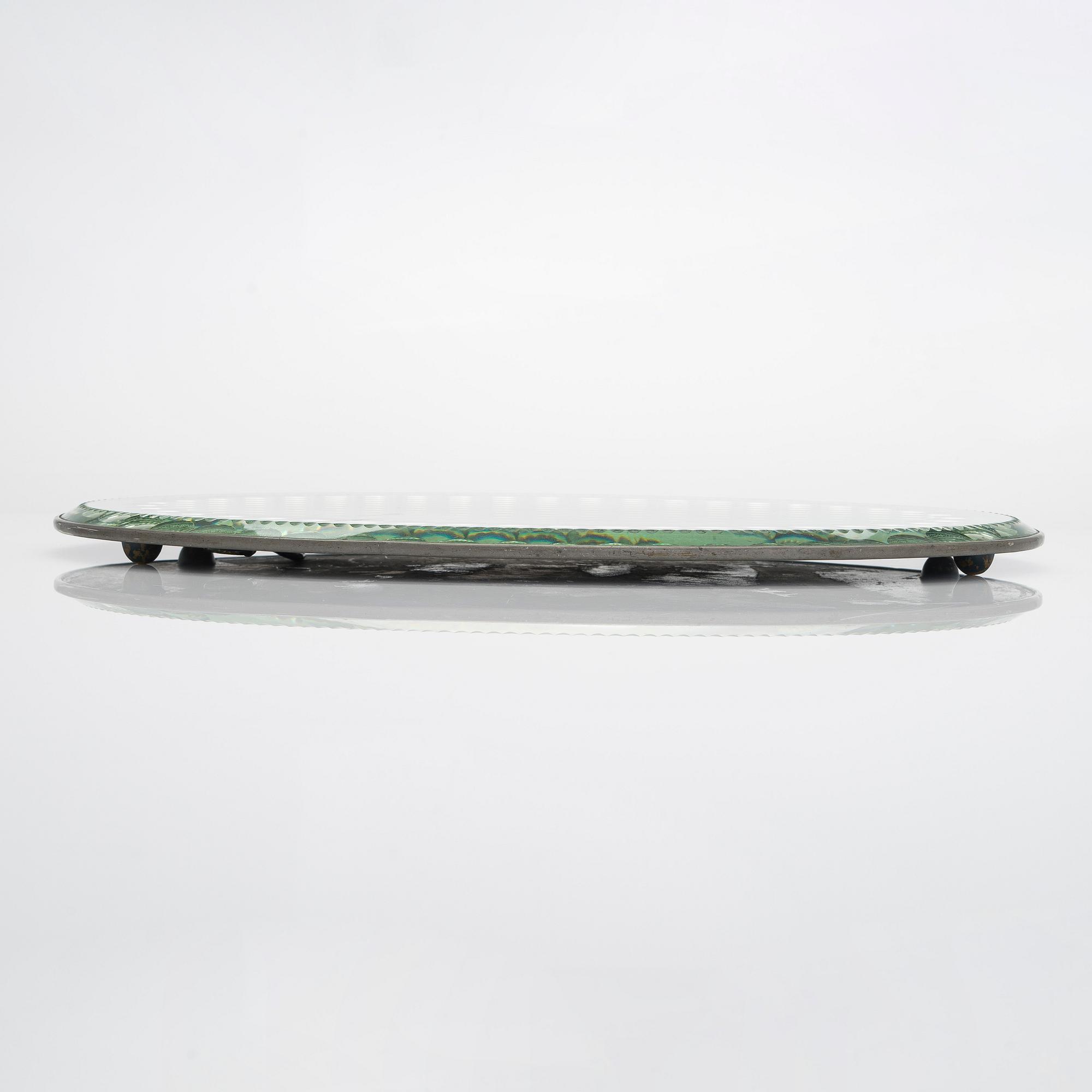 Peili/peilialusta/pöytäkoriste, hiottua lasia, noin vuodelta 1900.