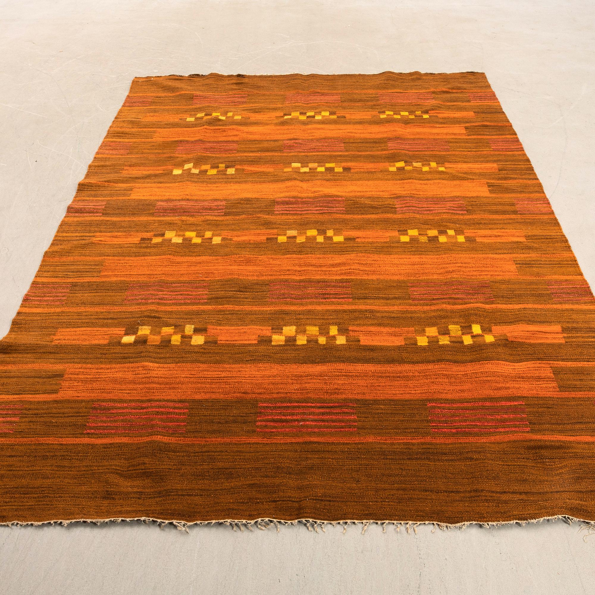 Rölakan rug, mid/second half of the 20th century, approximately 297x205 cm.