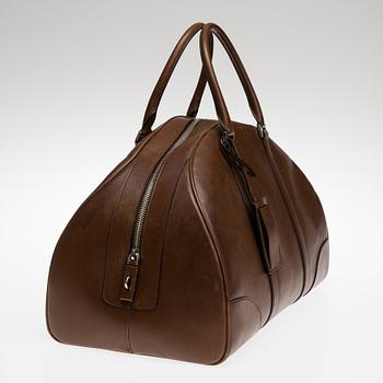 LAUKKU, Prada.