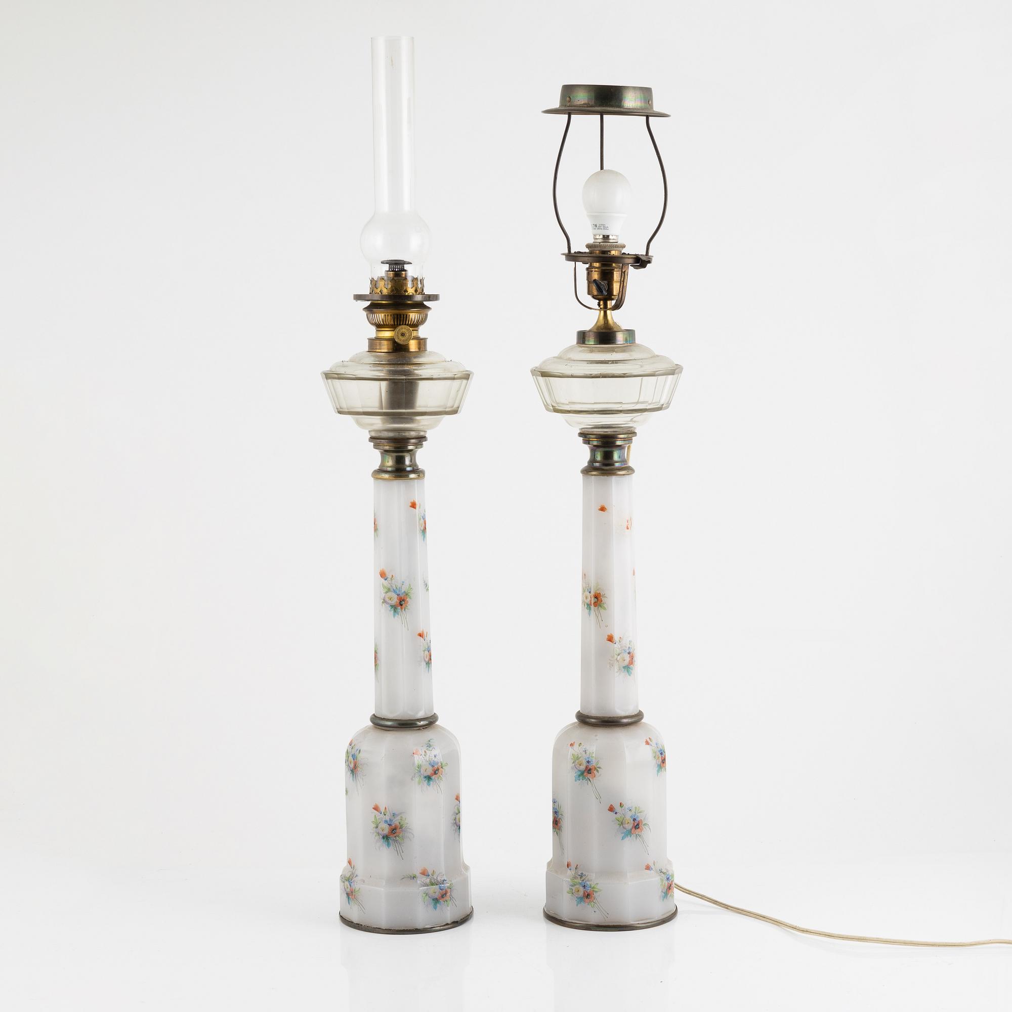 A pair of kerosene lamps, around 1900.