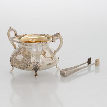 Kaffeservis 3 delar samt sockertång, silver, Kultakeskus Tavastehus 1961-62.