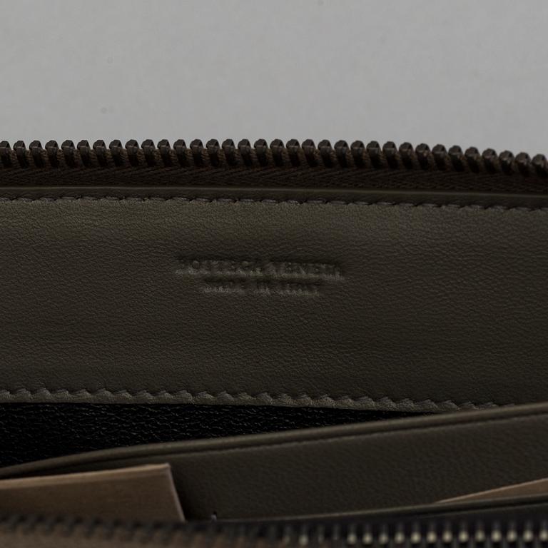 WALLET, Bottega Veneta.