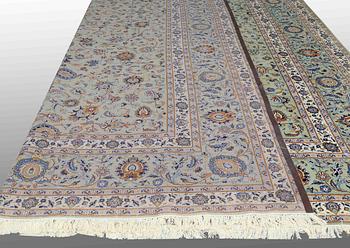 A carpet, Kashan, ca 590 x 418 cm.