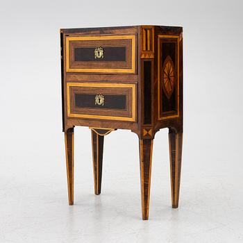 Chest of drawers, Louis XVI, France, latter half of the 18th century.