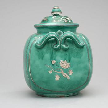 A Wilhelm Kåge 'Argenta' creamware jar and cover, Gustavsberg 1932.