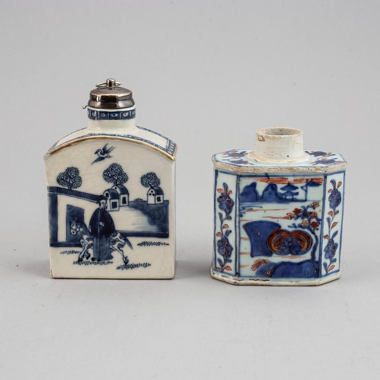 Two Chinese tea caddies, Qing dynasty, 18th Century.