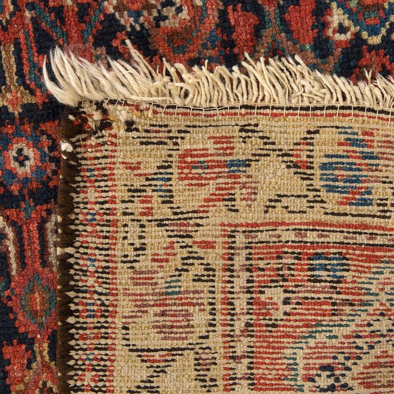 A semiantique Malajir carpet ca 296 x 168 cm.