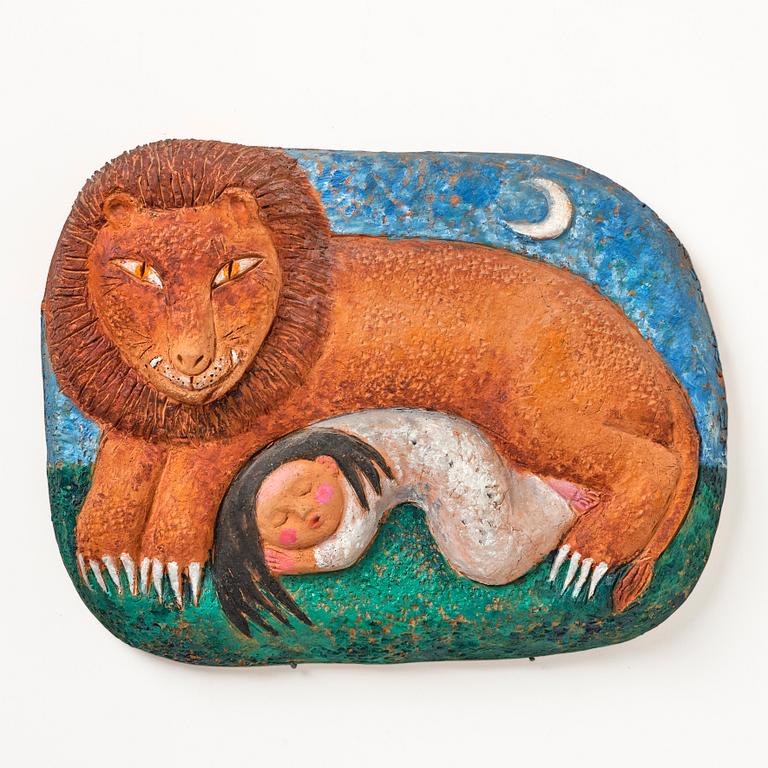 Helga Henschen, väggskulptur.