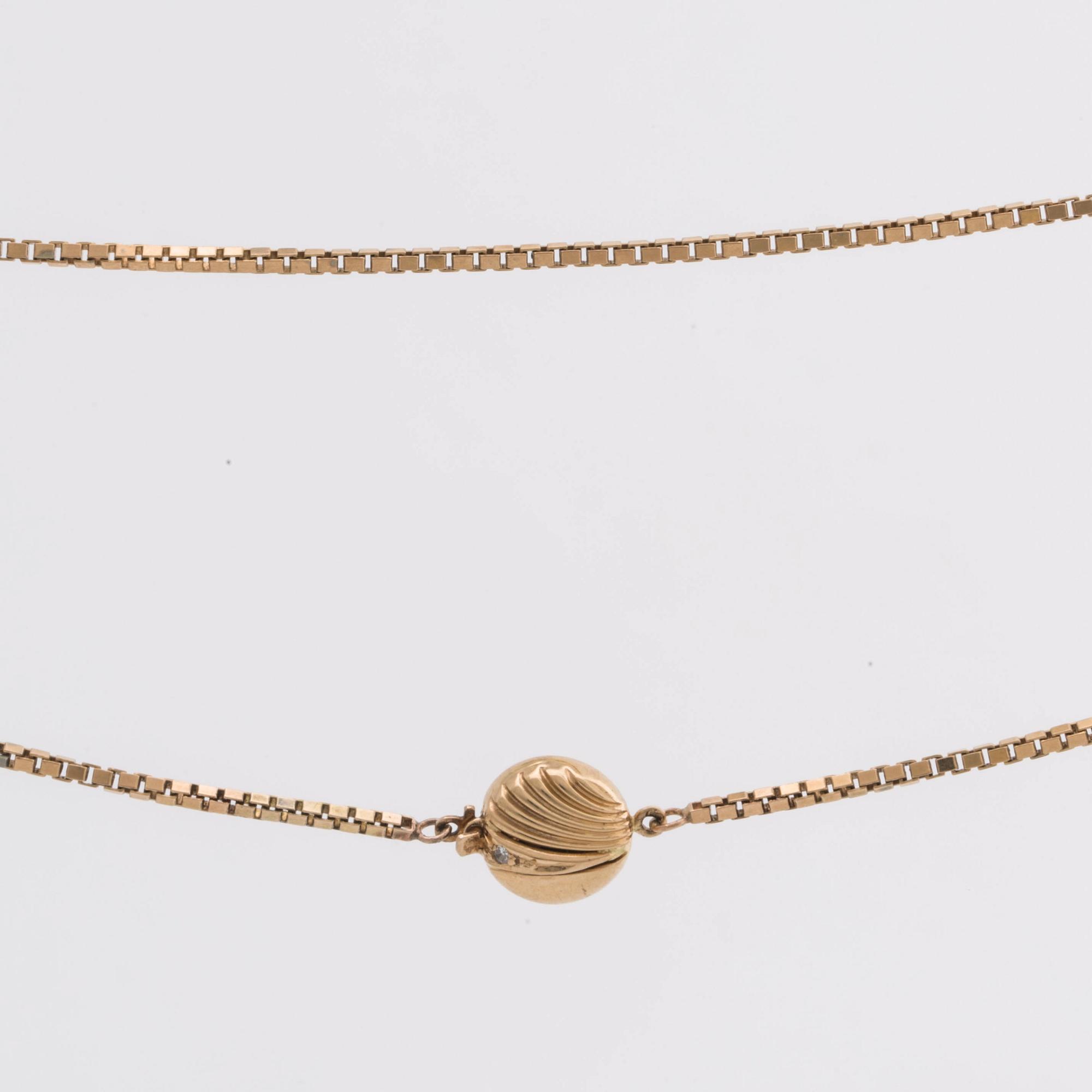 GOLDCHAIN, 18K gold clasp w 2 singel-cut diamonds, 17,3 g.
