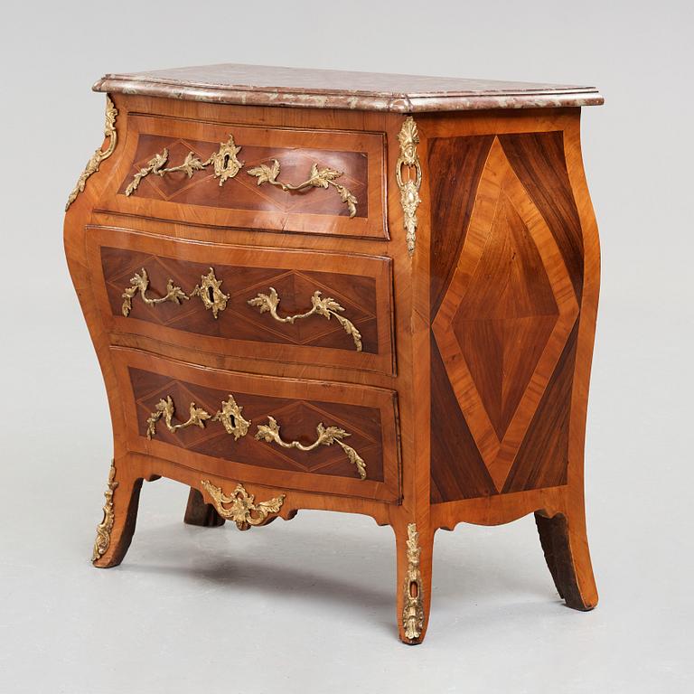 Rokoko, A Swedish Rococo 18th century commode.