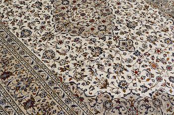 A carpet, Kashan, ca 385 x 245 cm.