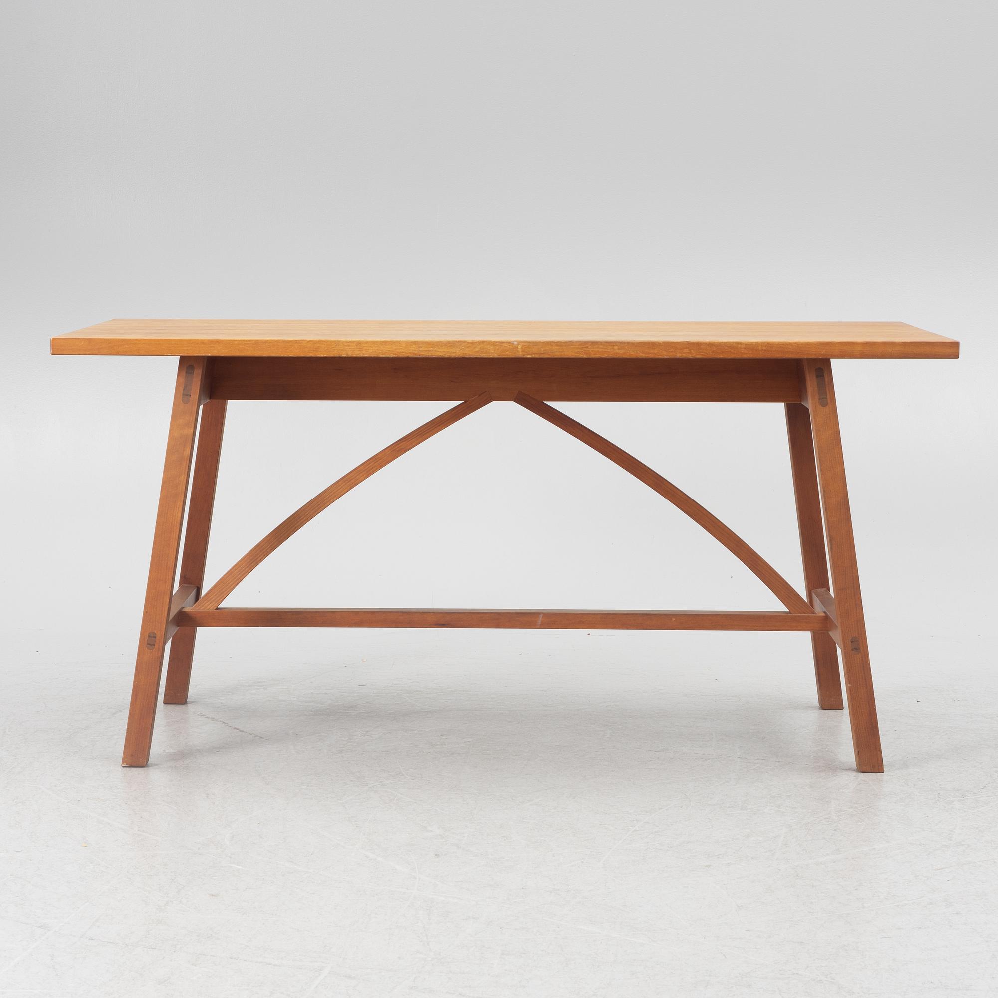 Kerstin Olby, an 'England' dining table, Trätina.