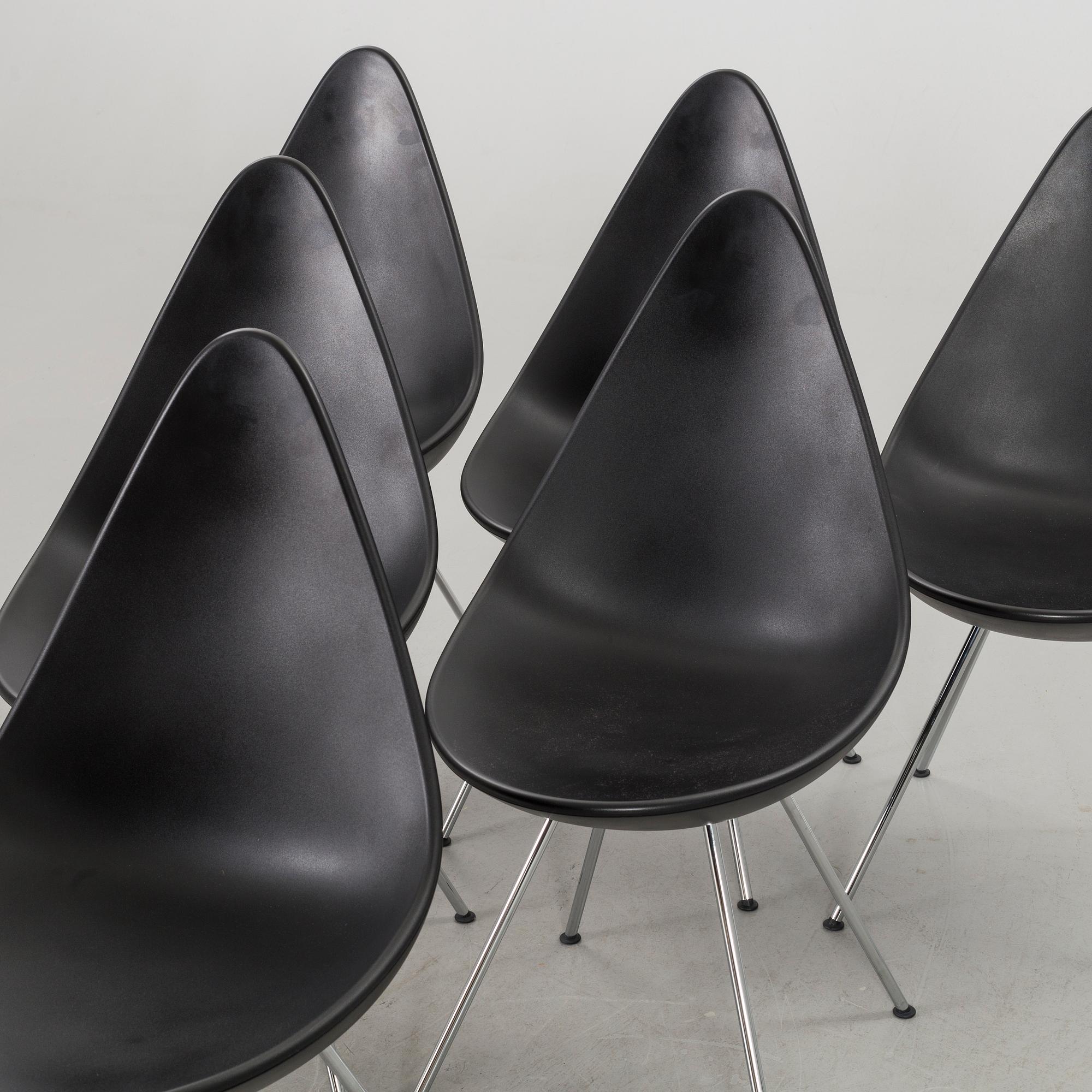 SIX ARNE JACOBSEN CHAIRS "DROPPEN" FOR FRITZ HANSEN.