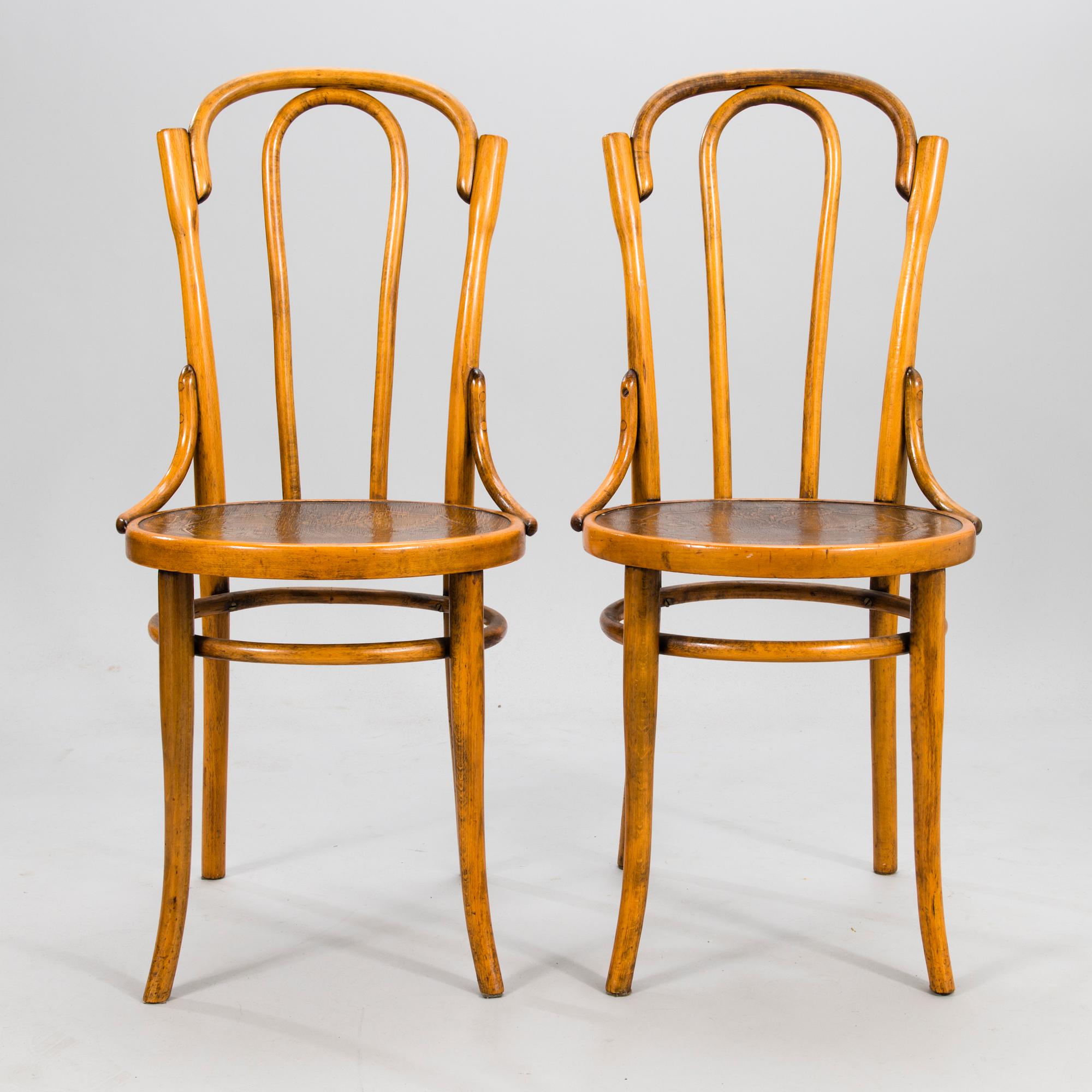 STOLAR, 6 st, Thonet, 1900-talets första hälft, tillverkade för den ryska marknaden, brännmärkta.