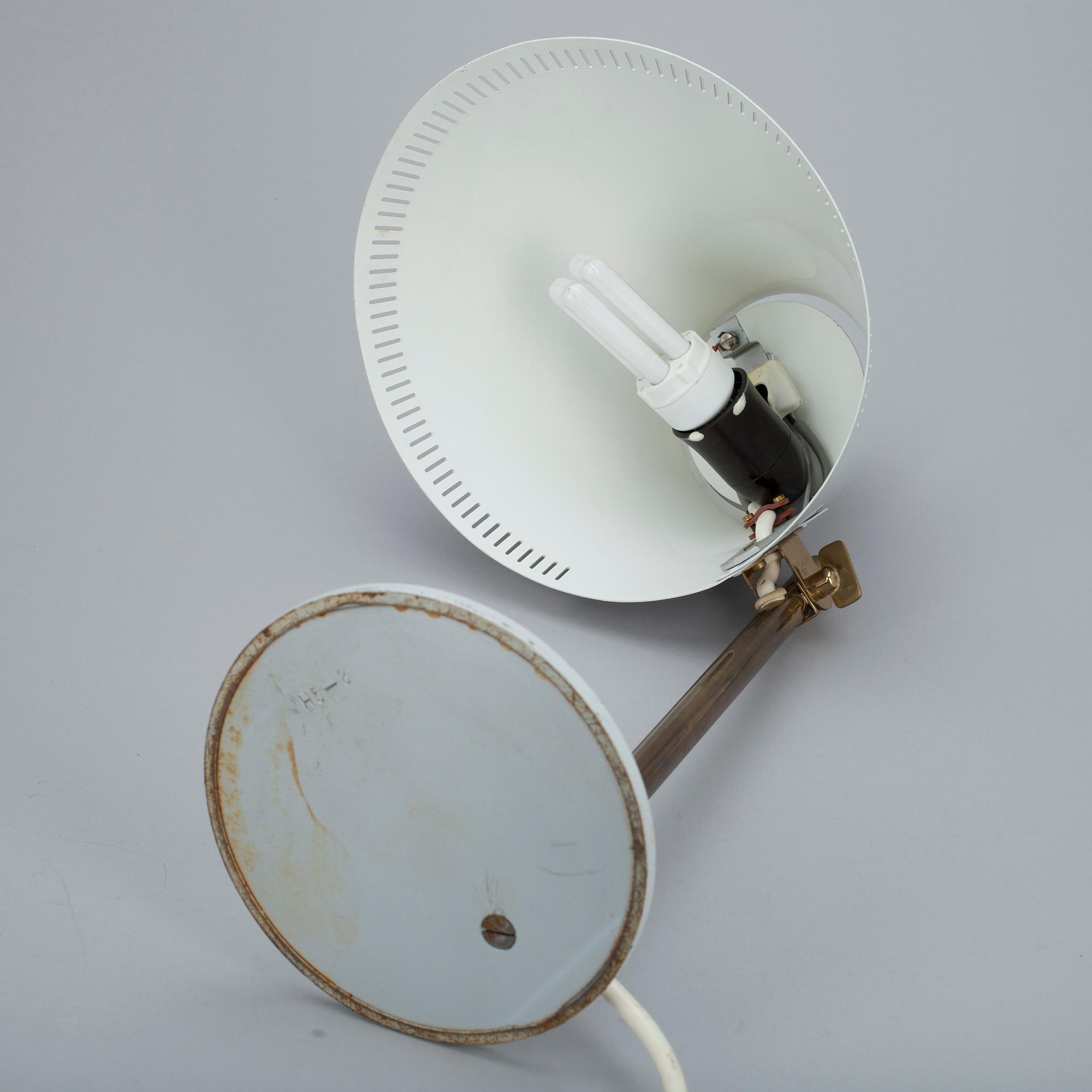 BORDSLAMPA, modell 9222, Paavo Tynell, Idman. 1900-talets mitt.