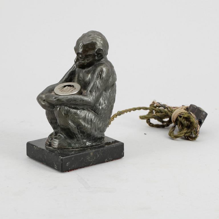 BORDSTÄNDARE, patinerad metall, 1900-talets början.