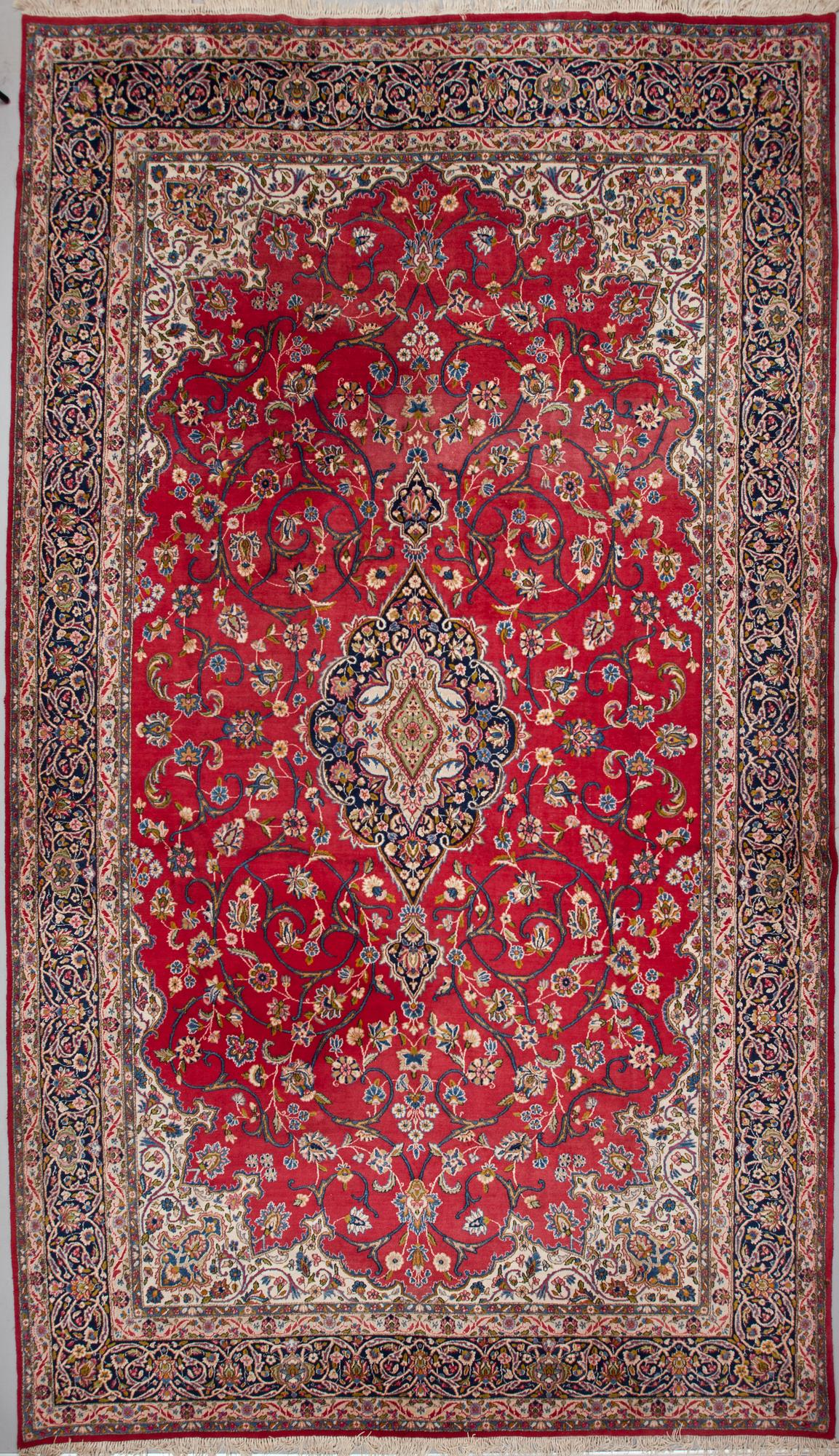 MATTA, semiantik, Kirman, ca 514 X 301 cm.