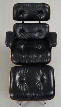 A Charles & Ray Eames "Lounge Chair and ottoman", Herman Miller, USA circa 1980.