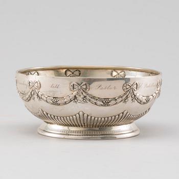 SKÅL, silver, A. Holm. Ystad, 1905. Vikt ca 272 g.