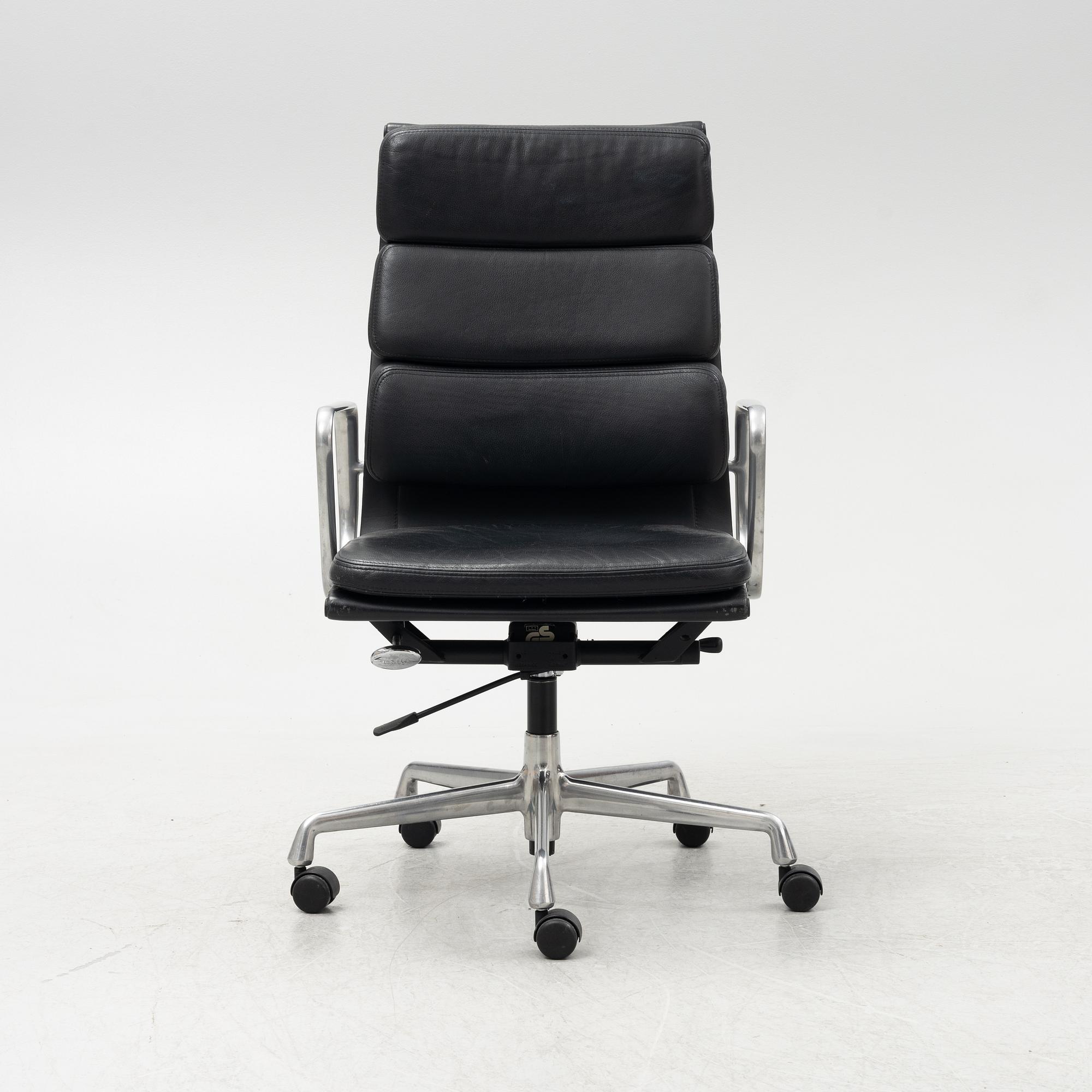 Charles & Ray Eames, a model EA 219, swivel office armchair.