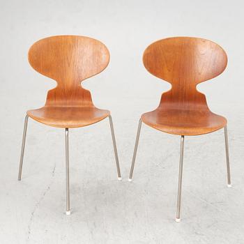 Arne Jacobsen, a pair of 'Ant' chairs, Fritz Hansen, Denmark, 1950s/60's.