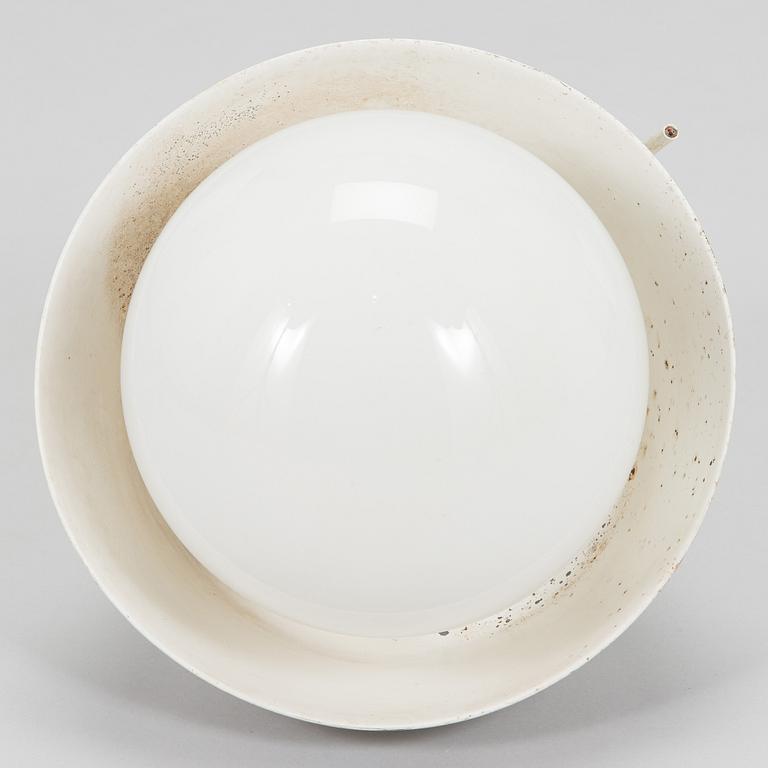 Seinä- / ulkovalaisin, malli 1445, Stockmann Orno, 1900-luvun puoliväli.