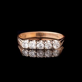 RING, 14K guld, briljantslipade diamanter. Vikt ca 2,3 g.
