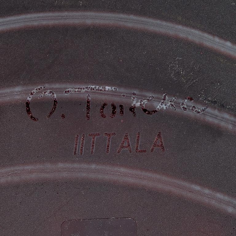 Oiva Toikka, a glass sculpture signed O. Toikka Nuutajärvi.