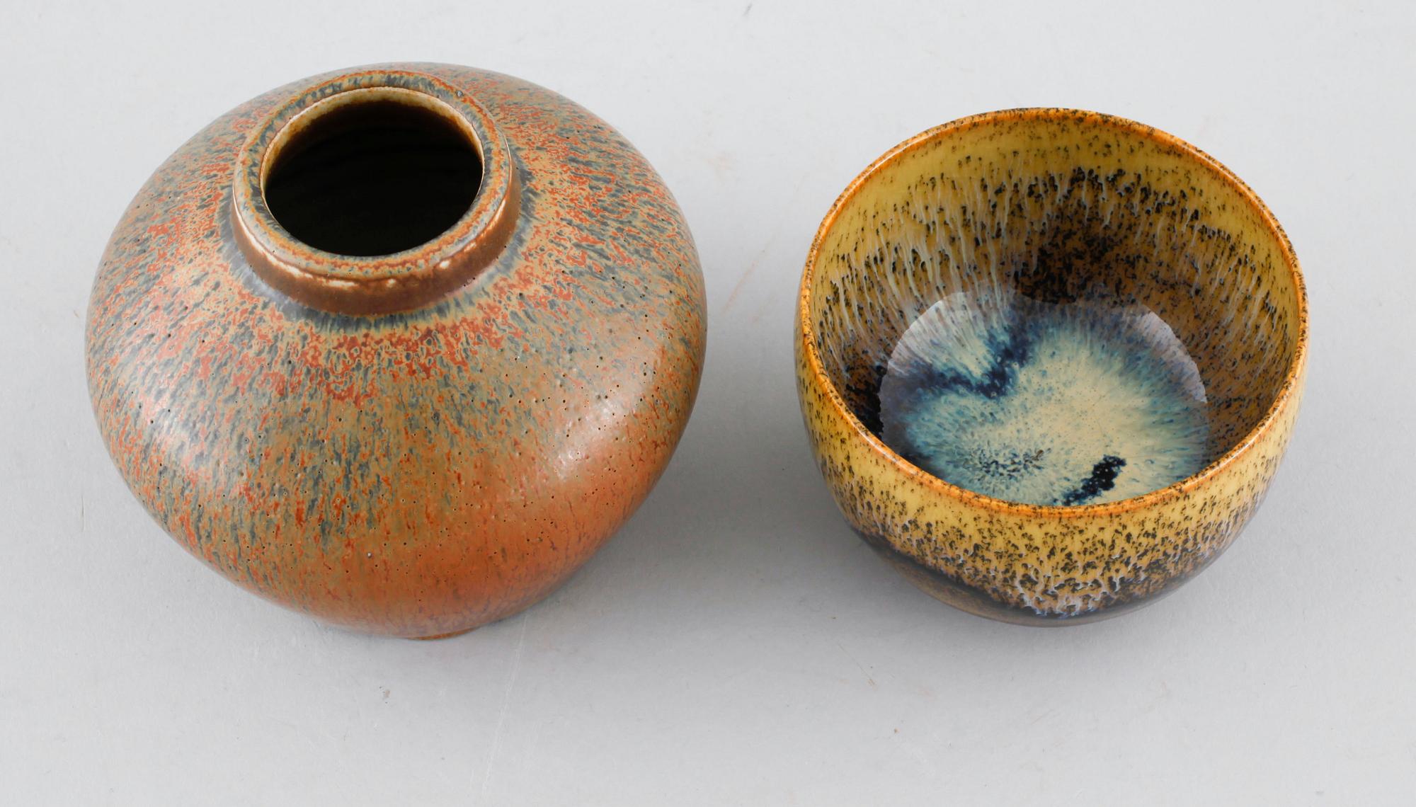 Unique stoneware cup and vase by CARL-HARRY STÅLHANE, Rörstrand, signed, third quarter of the 20th century.