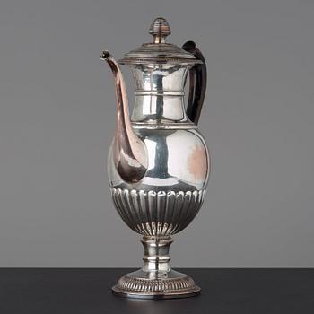 KAFFEKANNA, av Jacob Lenholm (mästare i Stockholm 1827-40), senempire, 1830-tal.