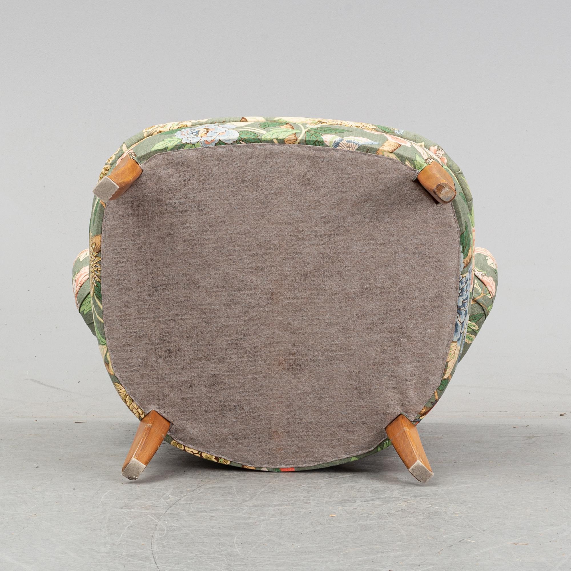 A 'Schulz' easy chairs by Otto Schulz for JIO, mid 20th Century.