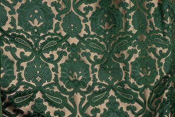 Gardiner, ett par, grön mönstrad sammet.