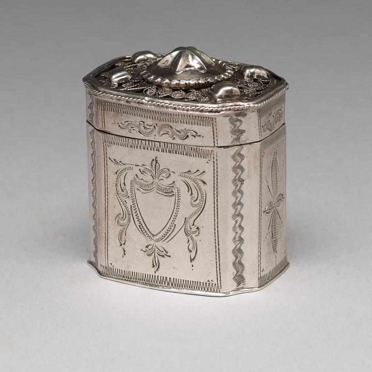 Dosor, 3 st, silver, en Moskva 1861, två stycken Holland, sannolikt 1800.tal.