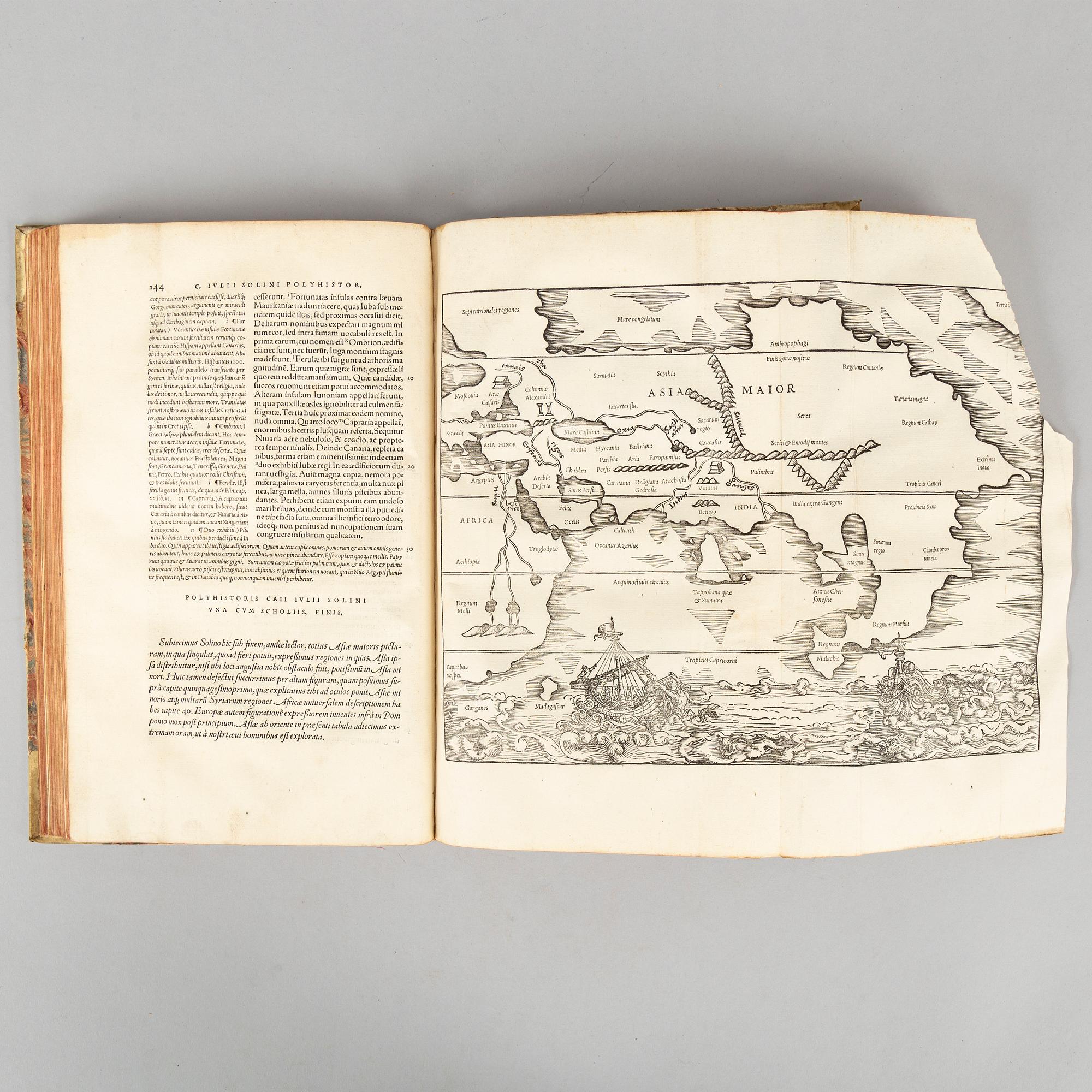 Polyhistor, 1543, med bl. a. första fullständiga Asienkartan.