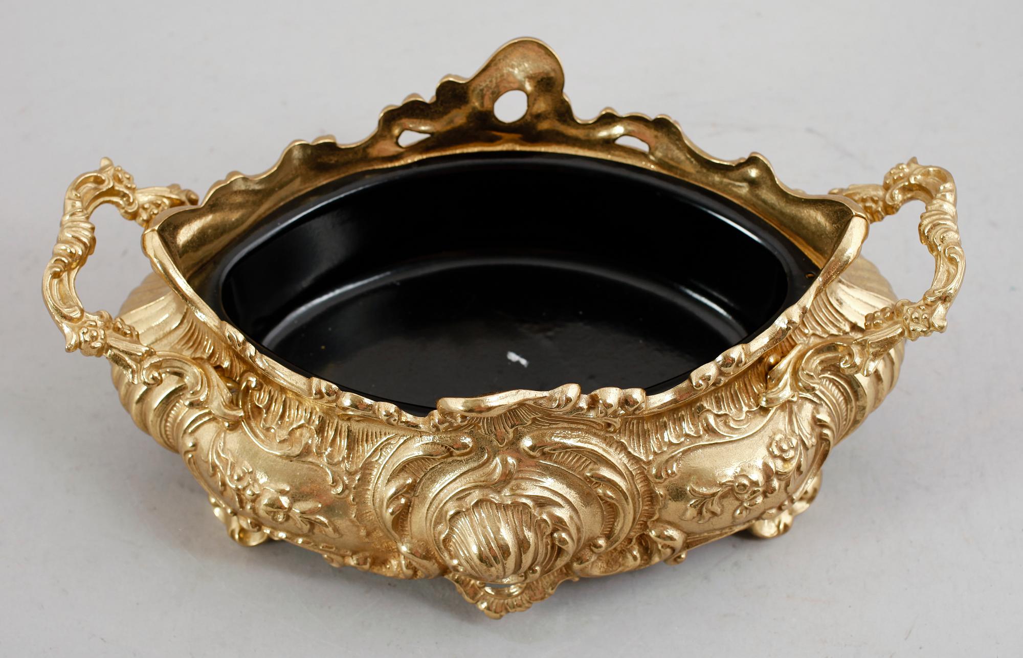 JARDINJÄR, mässing, rokokostil, 1900-tal.